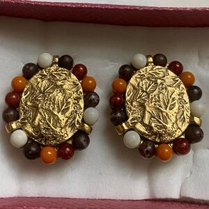 Stunning LCI Vintage Clip On Earrings